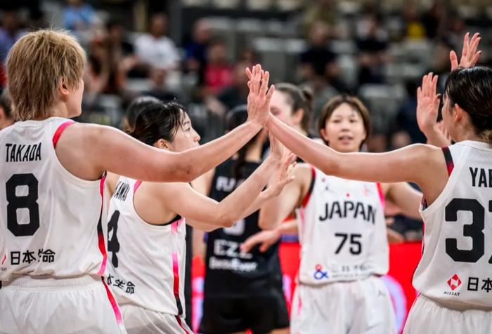 米兰体育-中国女篮半决赛对手确定！日本击败新西兰晋级4强的简单介绍