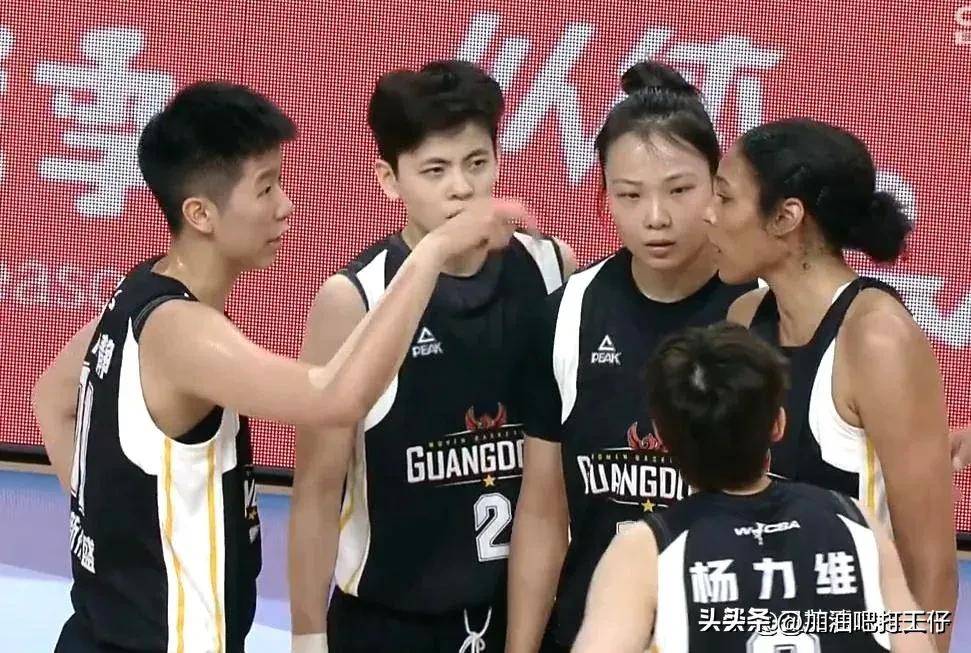 超高效率！杨舒予9投8中&三分2中1攻下17分4板4助的简单介绍