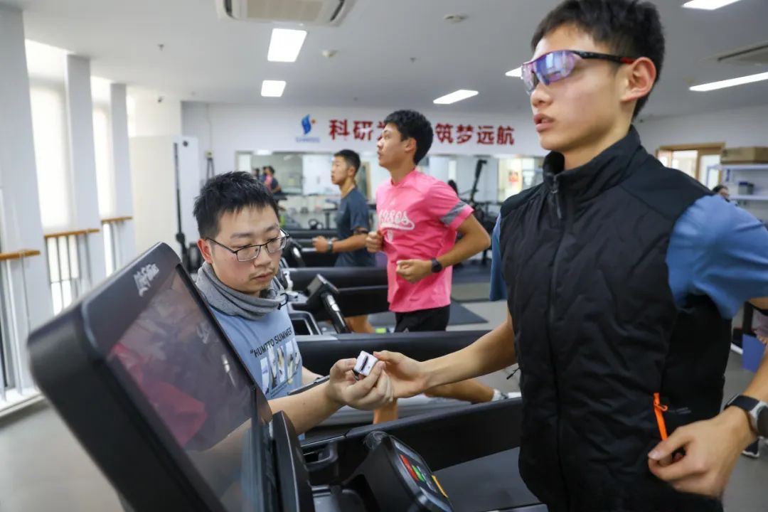 米兰体育-下一站是哪？孙思尧分享训练日常：开始备战新赛季(十三香郭德纲于谦)