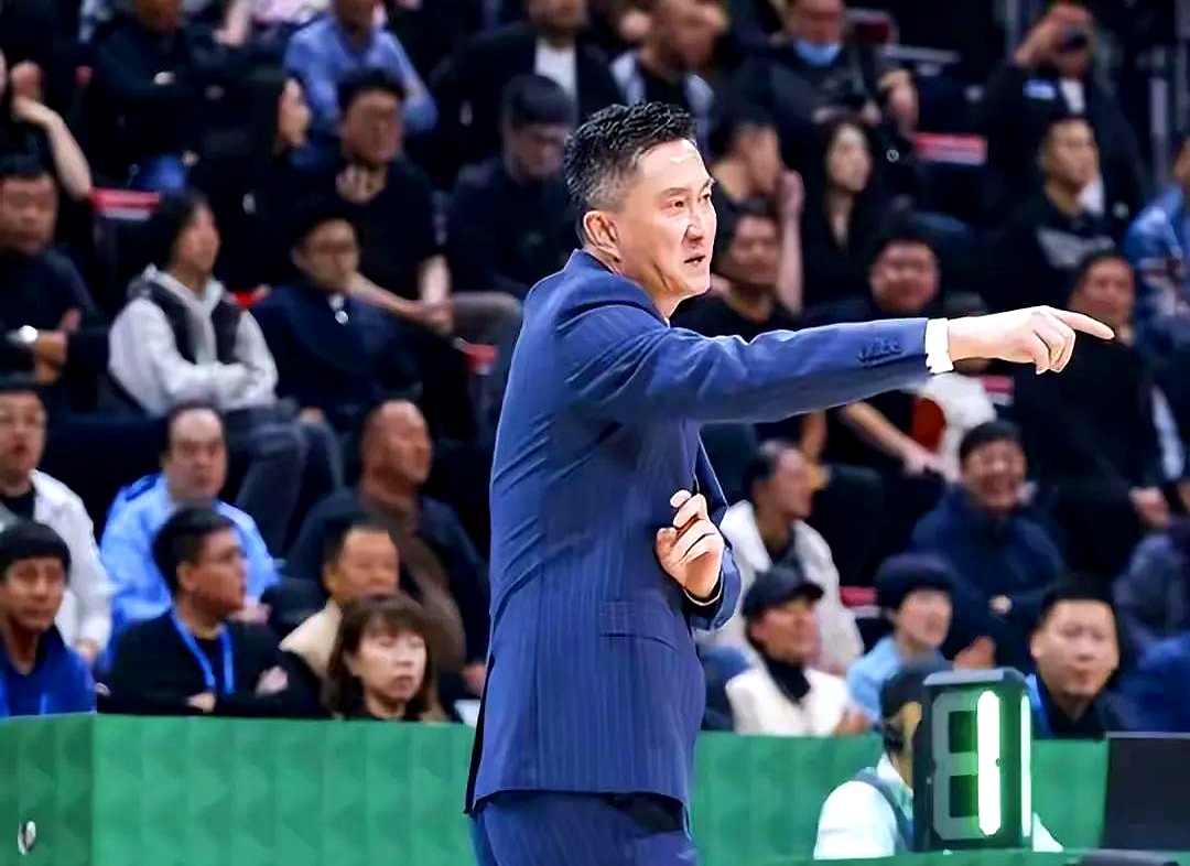 华盛顿健力士主场不敌对手，士气受挫！(华盛顿子弹为什么改名)